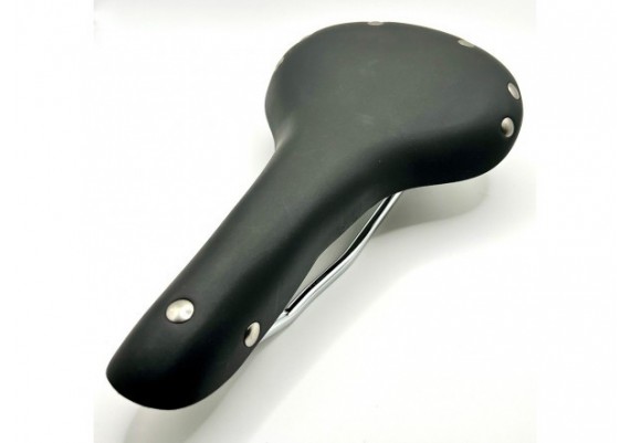 Sillín de piel Gyes SL-06 color negro con partes metálicas cromadas